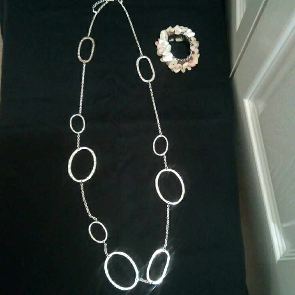 Vintage bracelet comes w silver long necklace